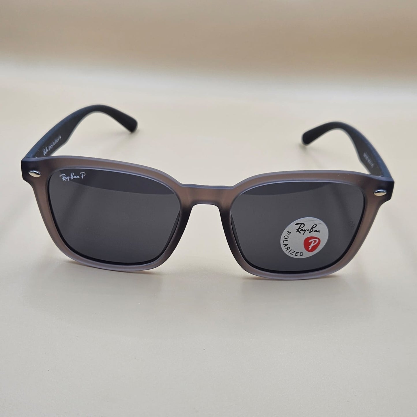 Lunettes de soleil : Ray-Ban Rb-3035 Gris/Noir