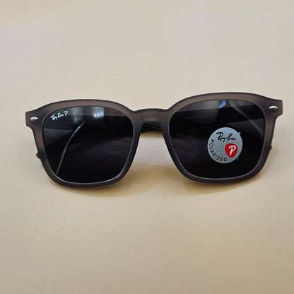 Lunettes de soleil : Ray-Ban Rb-3035 Gris/Noir