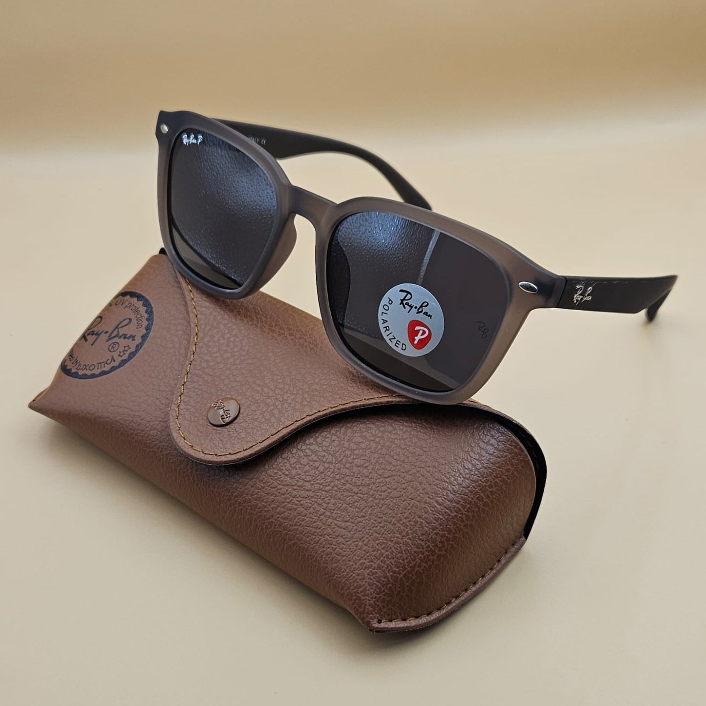 Lunettes de soleil : Ray-Ban Rb-3035 Gris/Noir